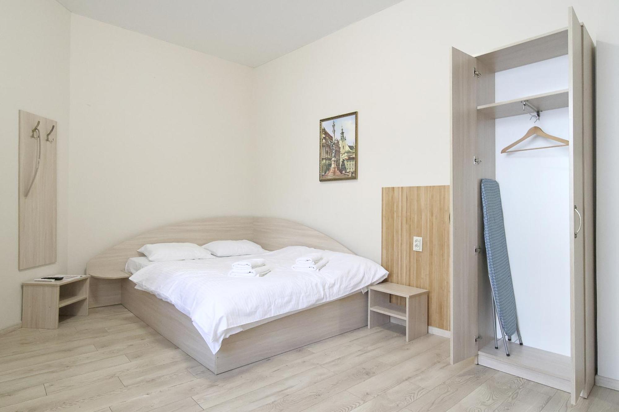 Buk Apartments On Doroshenka 25 إلفيف المظهر الخارجي الصورة